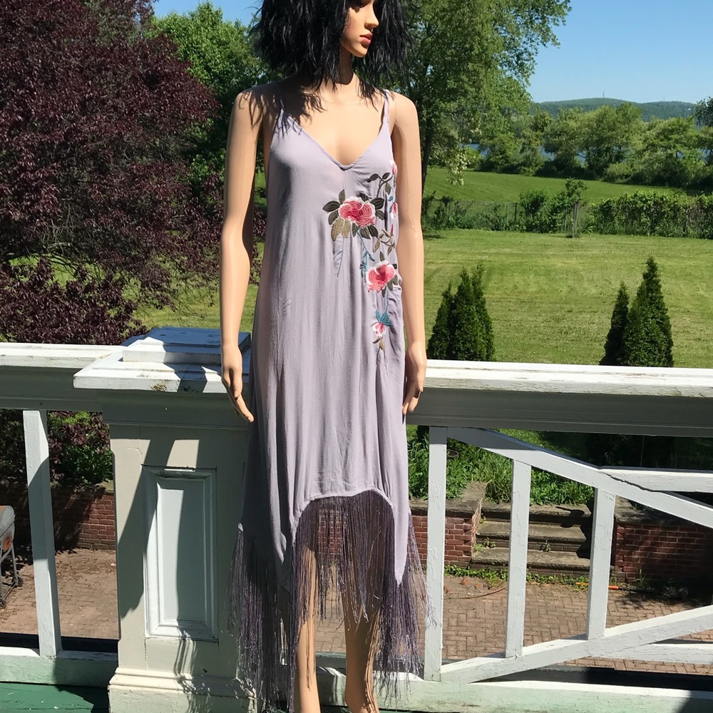 🌸🆕 Mauve Thin Strap Embroidered Fringe Dress - Picture 2 of 8